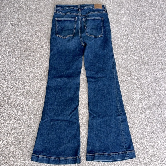 American Eagle Super High Rise Flare Jeans - Picture 4 of 6